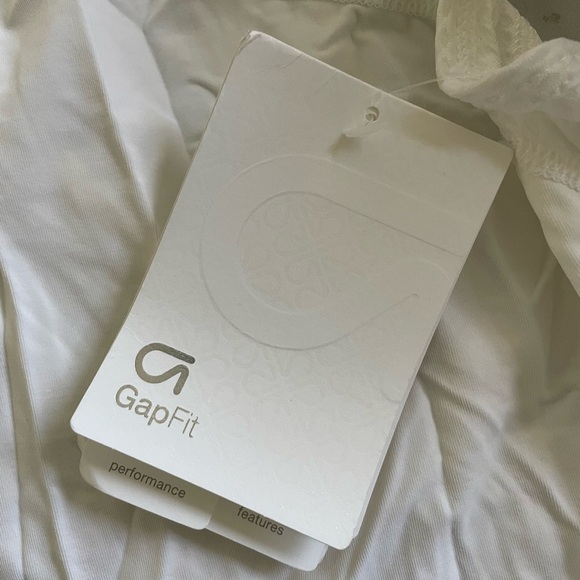 GAP Fit athletic tank top women’s - Picture 5 of 5